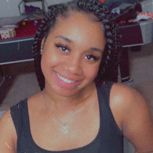 Meet your Posher, Felicity